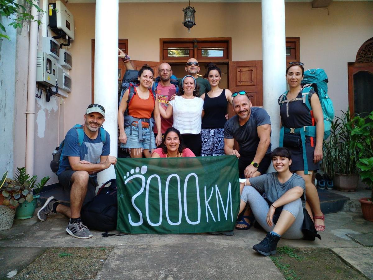 4Ty Two Homestay Ґалле Екстер'єр фото