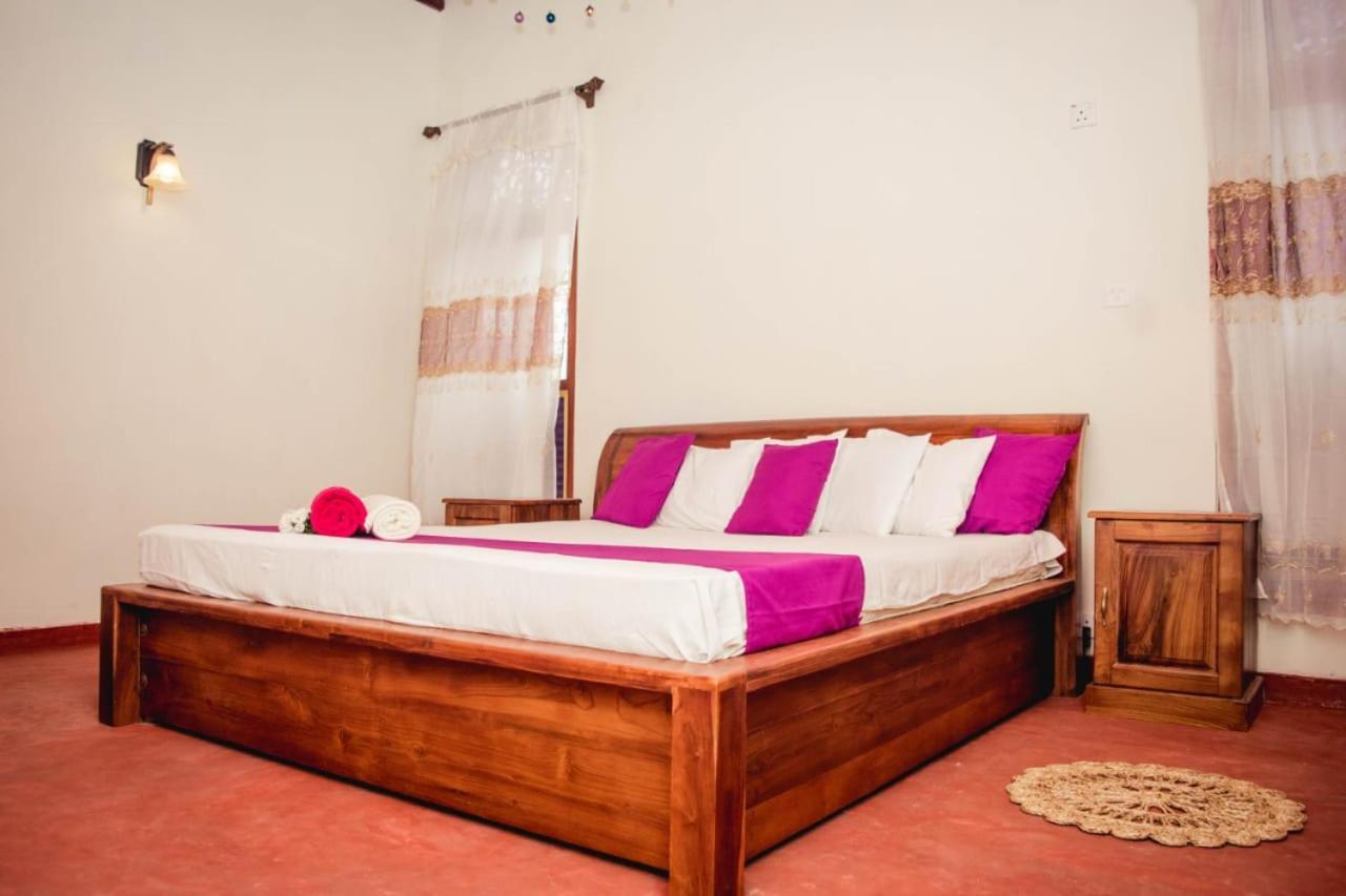 4Ty Two Homestay Ґалле Екстер'єр фото