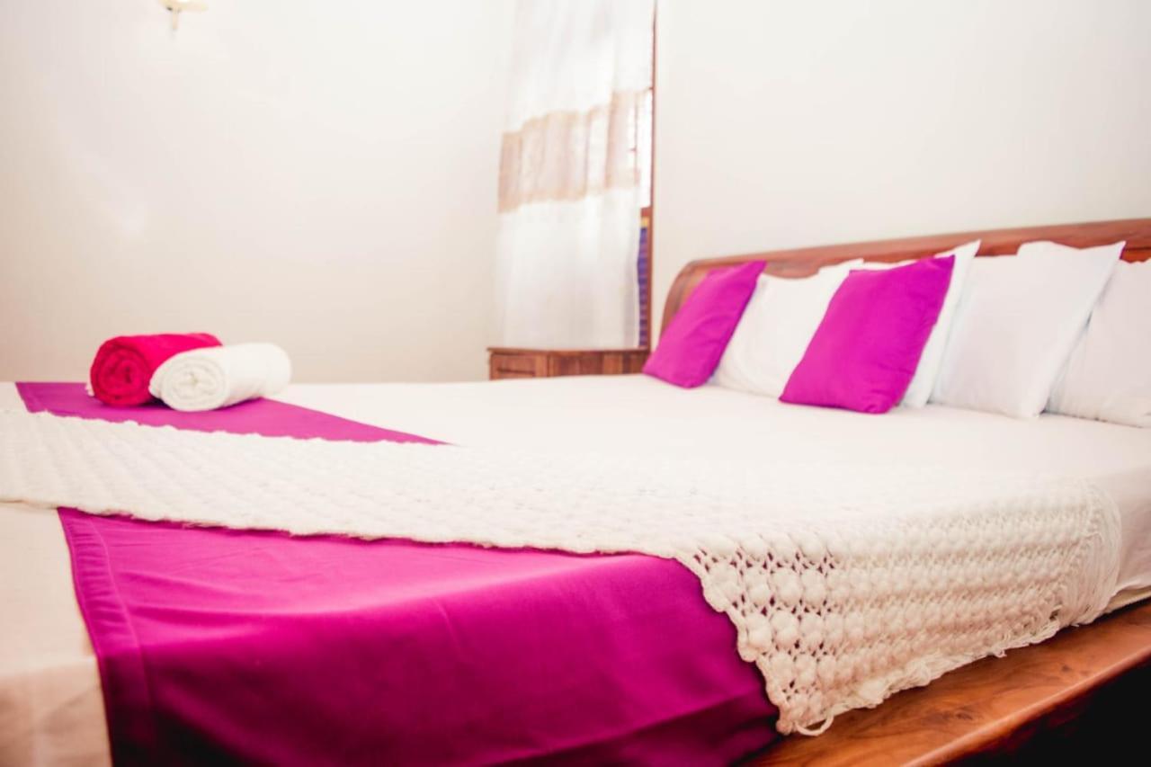 4Ty Two Homestay Ґалле Екстер'єр фото